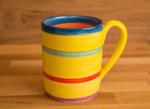 Horizontal Stripey parallel pint mug in Yellow