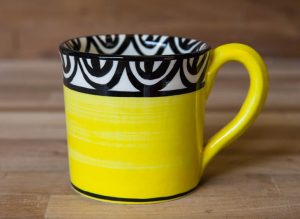 Aztec wide parallel mug in yellow