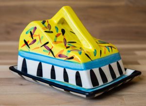 Splash cheese dish in Yellow