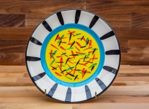 Splash 11″ dinner plate in Yellow