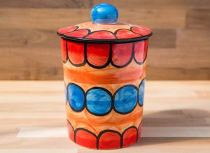 Fruity tea caddy in Red