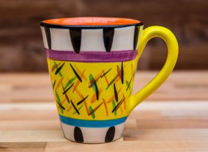 Splash large tapered mug in yellow