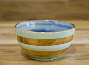 Lustre Horizontal sugar bowl in No.09