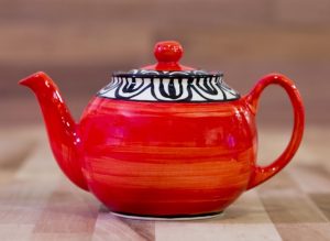 Aztec small teapot in red